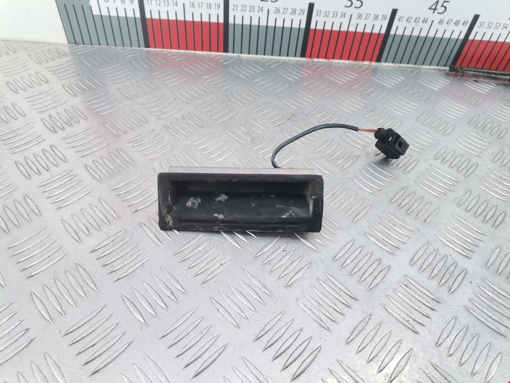 Ручка двери багажника наружная VOLKSWAGEN Golf IV 1997-2003