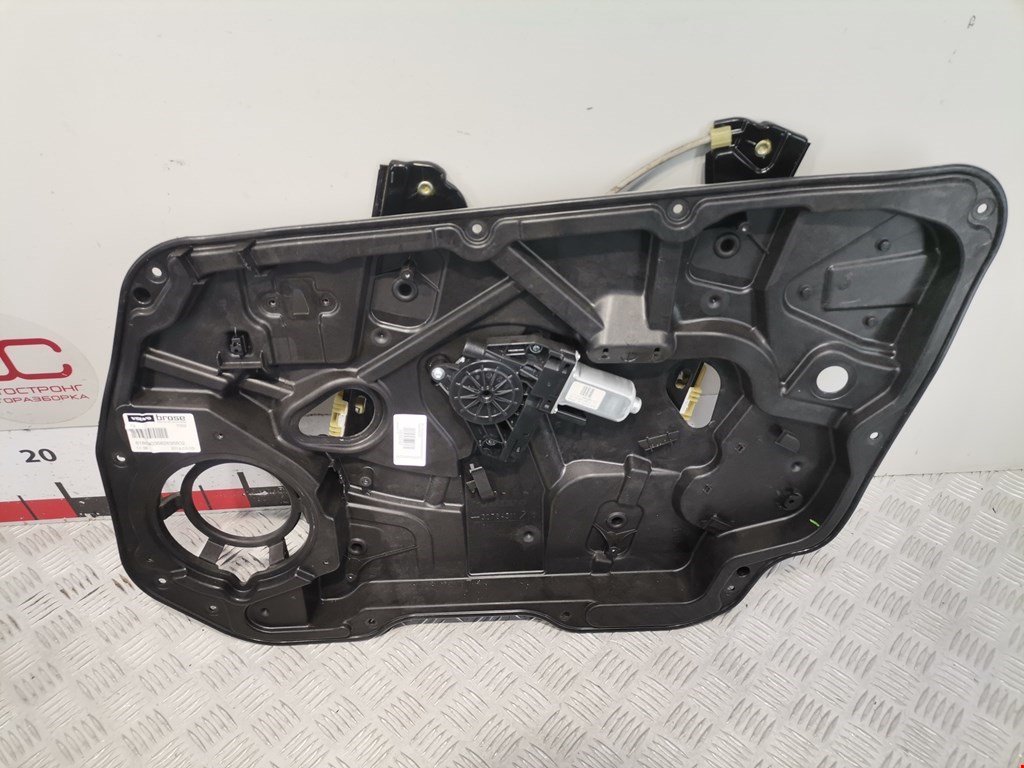 Стеклоподъемник передний правый VOLVO V60 2010-2018