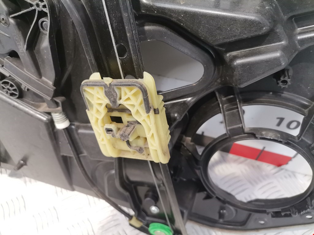 Стеклоподъемник передний правый VOLVO V60 2010-2018