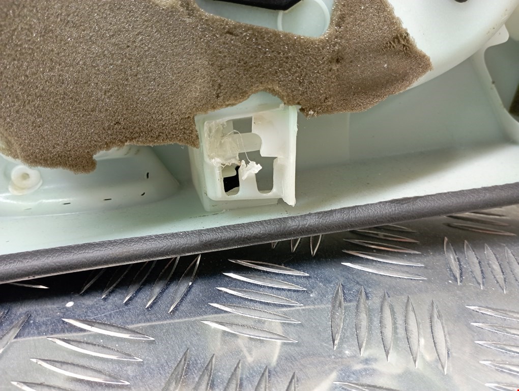 Обшивка двери задняя левая JAGUAR X-Type 2001-2009