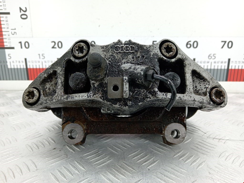 Суппорт передний правый AUDI A6 C6 2004-2010