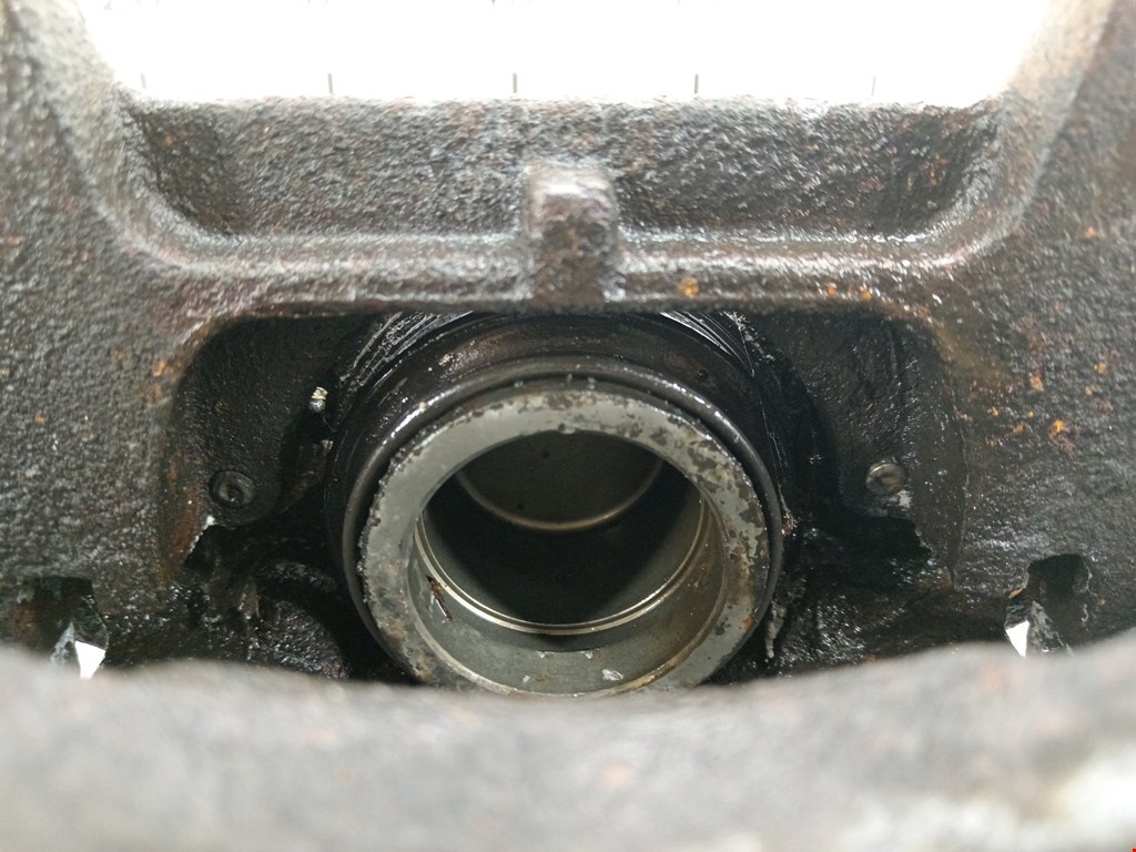 Суппорт передний правый AUDI A6 C6 2004-2010