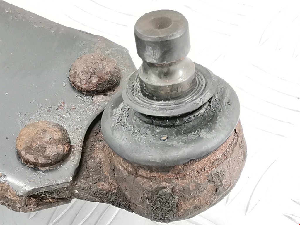 Рычаг передний правый FORD Focus I 1998-2005