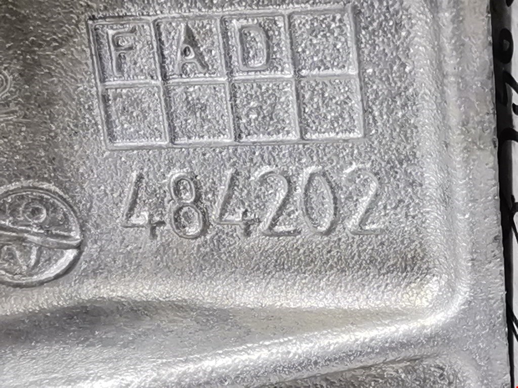 Кронштейн КПП PEUGEOT 206 1998-2012