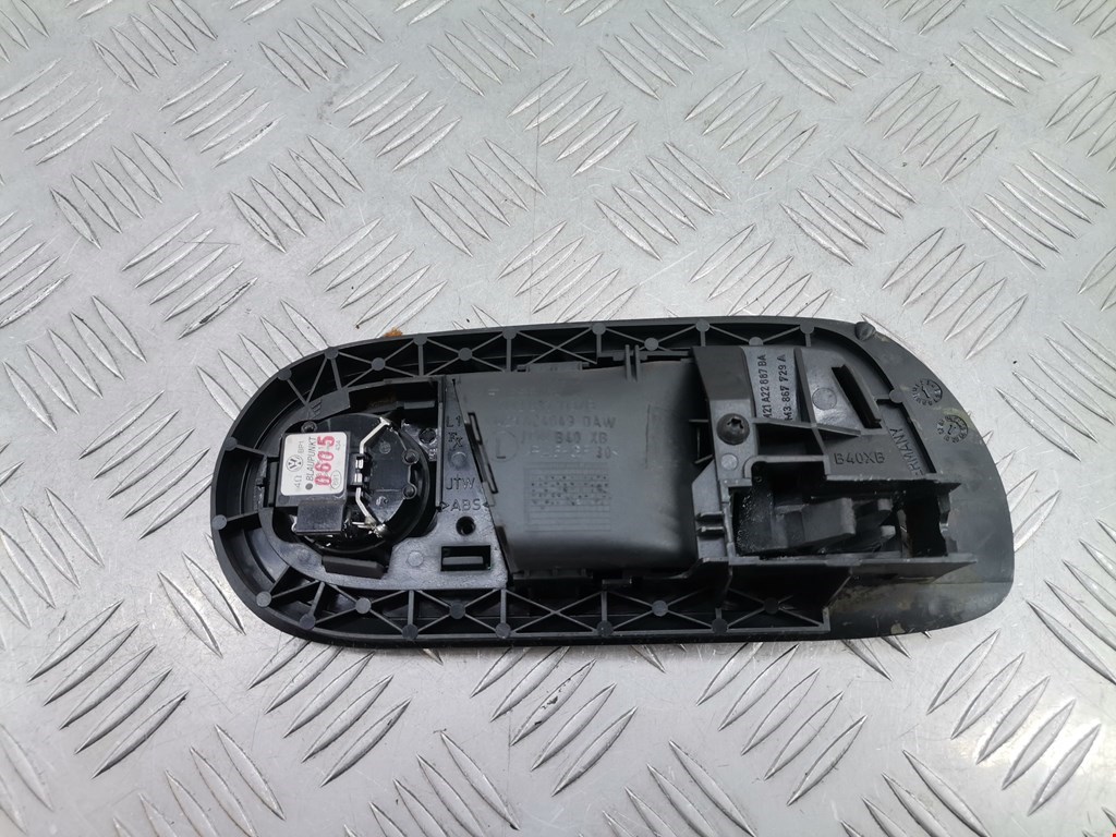 Ручка дверная задняя внутренняя левая VOLKSWAGEN Sharan 1995-2010