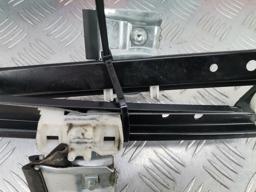 Стеклоподъемник задний левый VOLKSWAGEN Sharan 1995-2010