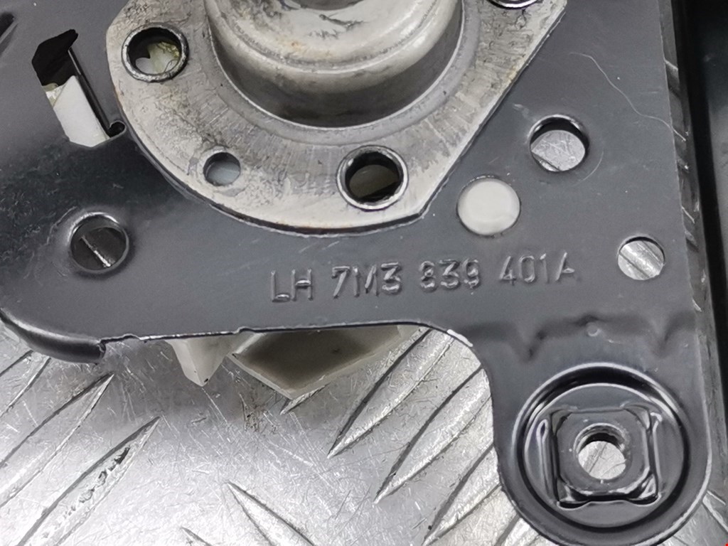 Стеклоподъемник задний левый VOLKSWAGEN Sharan 1995-2010