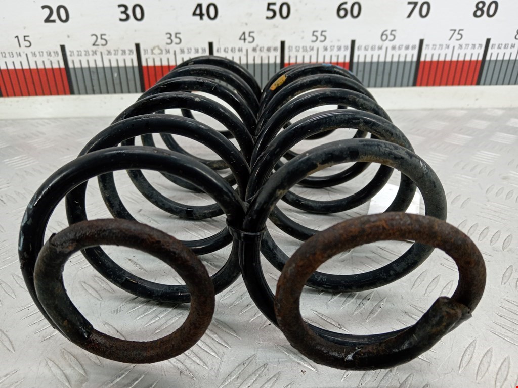 Пружина задняя левая/правая FORD Fiesta 2008-2012