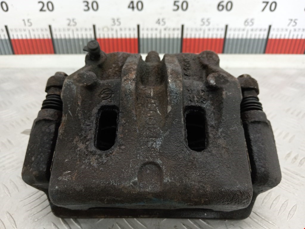 Суппорт передний правый SSANG YONG Rodius 2004-2013