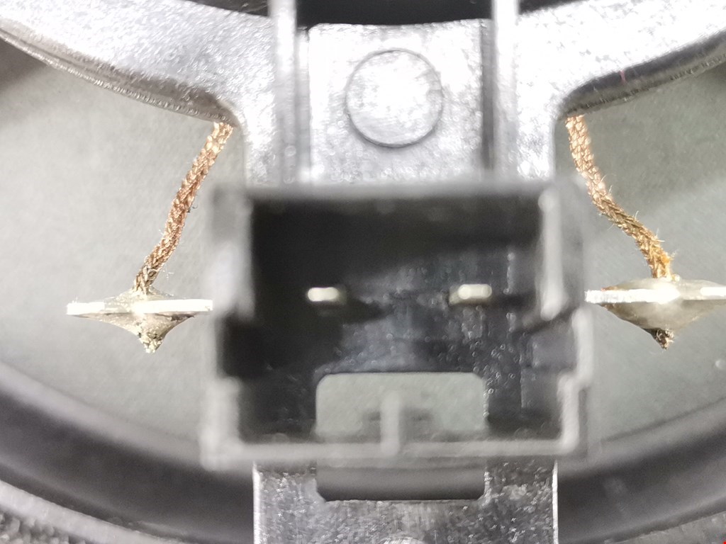 Динамик DODGE Nitro 2006-2011