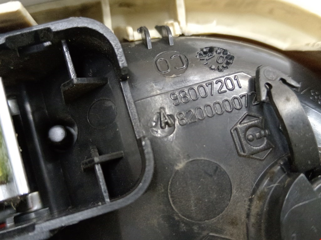 Ручка дверная задняя внутренняя левая RENAULT Espace 2003-2014