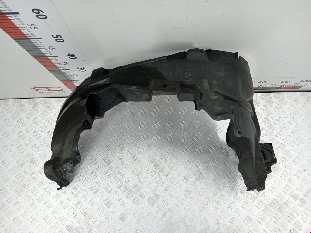 Локер (подкрылок) передний левый NISSAN X-Trail T30 2000-2007