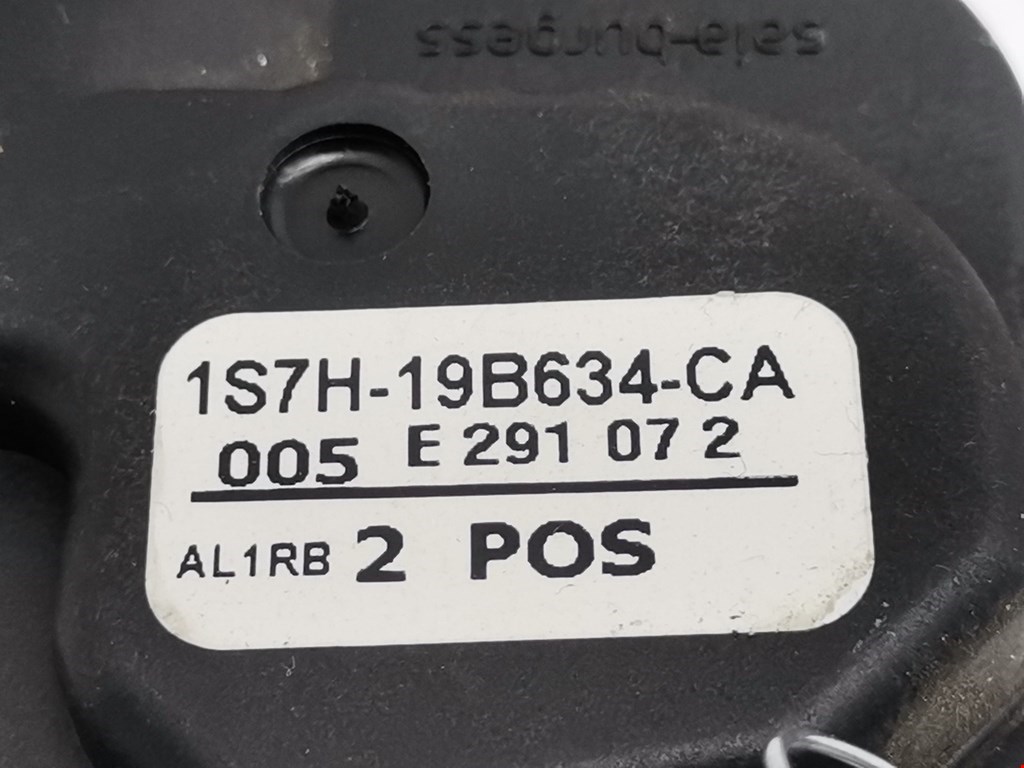 Моторчик заслонки печки FORD Focus II 2005-2011