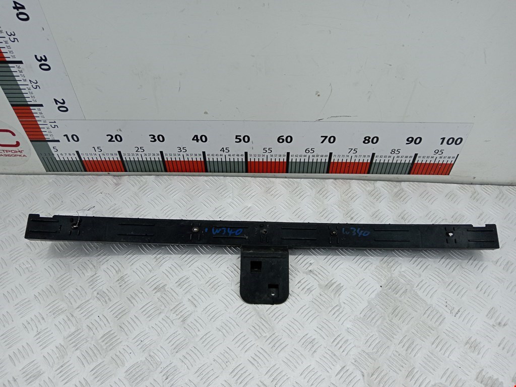 Кронштейн заднего бампера центральный FORD Focus II 2005-2011