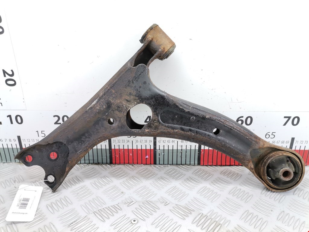 Рычаг передний правый TOYOTA Corolla E120 2001-2006