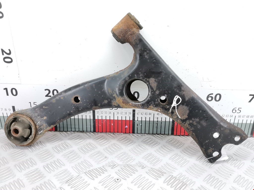 Рычаг передний правый TOYOTA Corolla E120 2001-2006