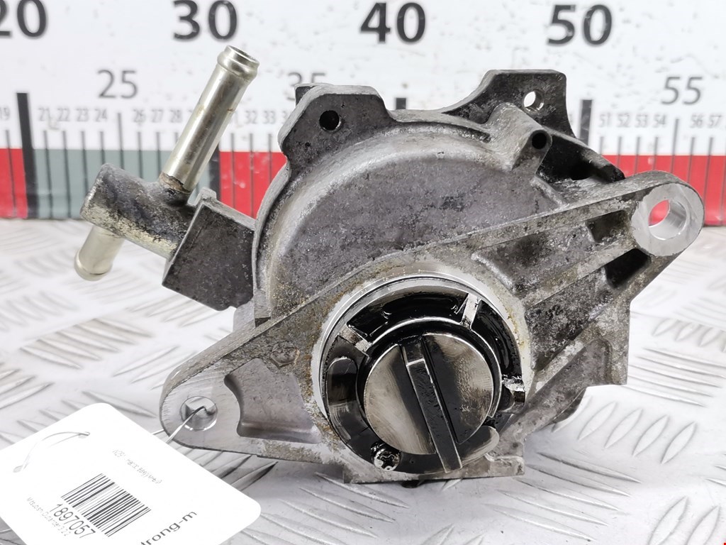 Насос вакуумный Mitsubishi Outlander 3 (2012-2023)