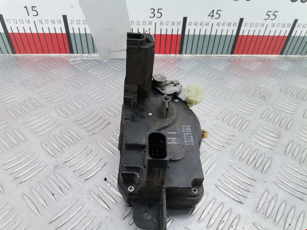 Замок двери передней правой OPEL Astra H/Family 2004-2015