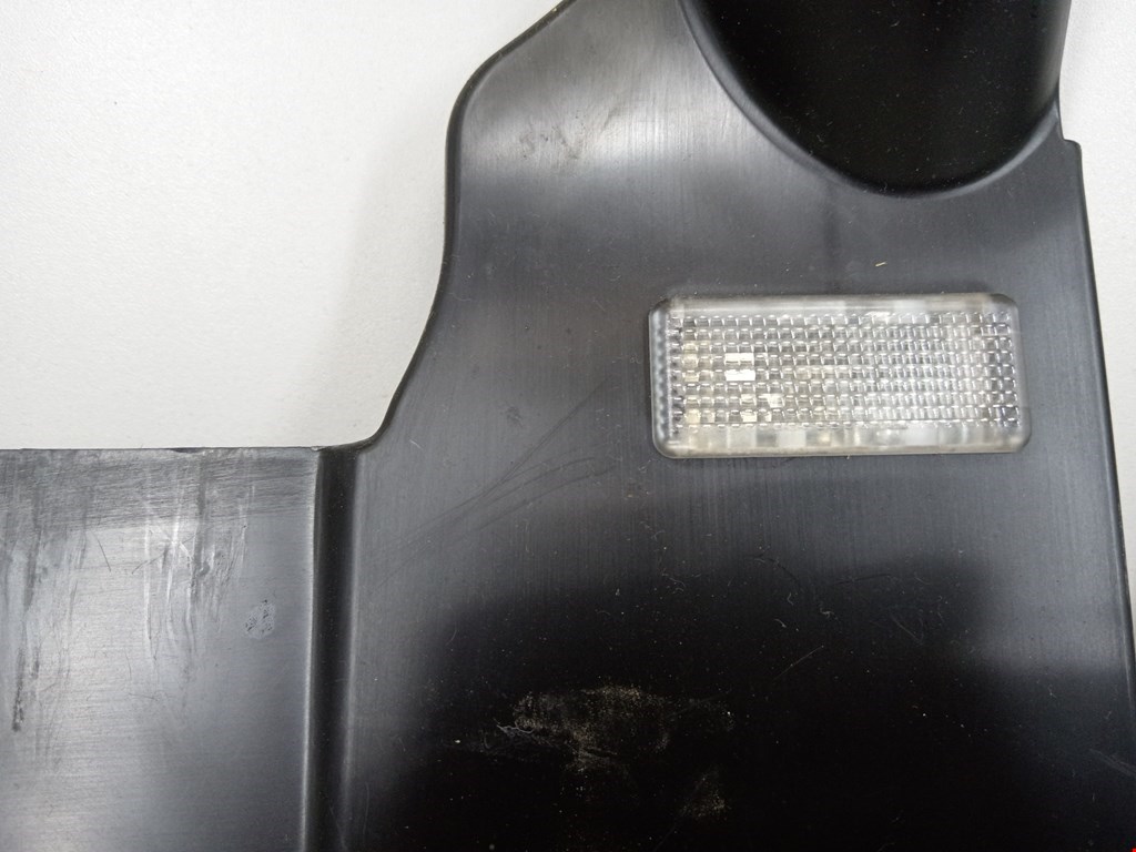 Накладка декоративная VOLKSWAGEN Touareg 2002-2010