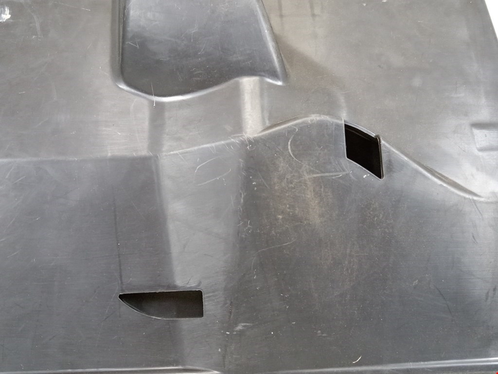 Накладка декоративная VOLKSWAGEN Touareg 2002-2010