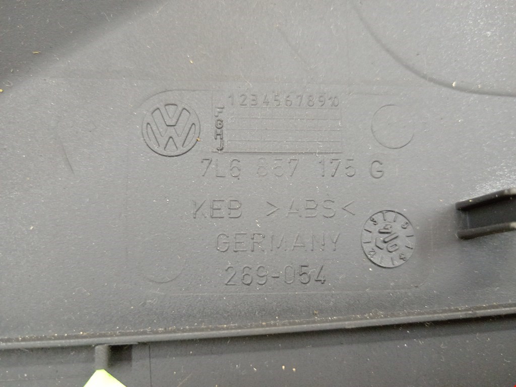 Накладка декоративная VOLKSWAGEN Touareg 2002-2010