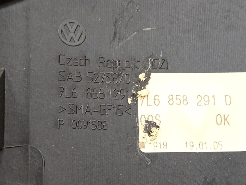 Накладка декоративная VOLKSWAGEN Touareg 2002-2010