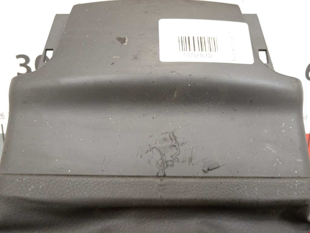 Кожух рулевой колонки VOLKSWAGEN Touareg 2002-2010