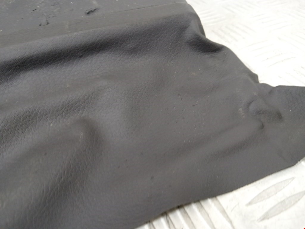 Кожух рулевой колонки VOLKSWAGEN Touareg 2002-2010