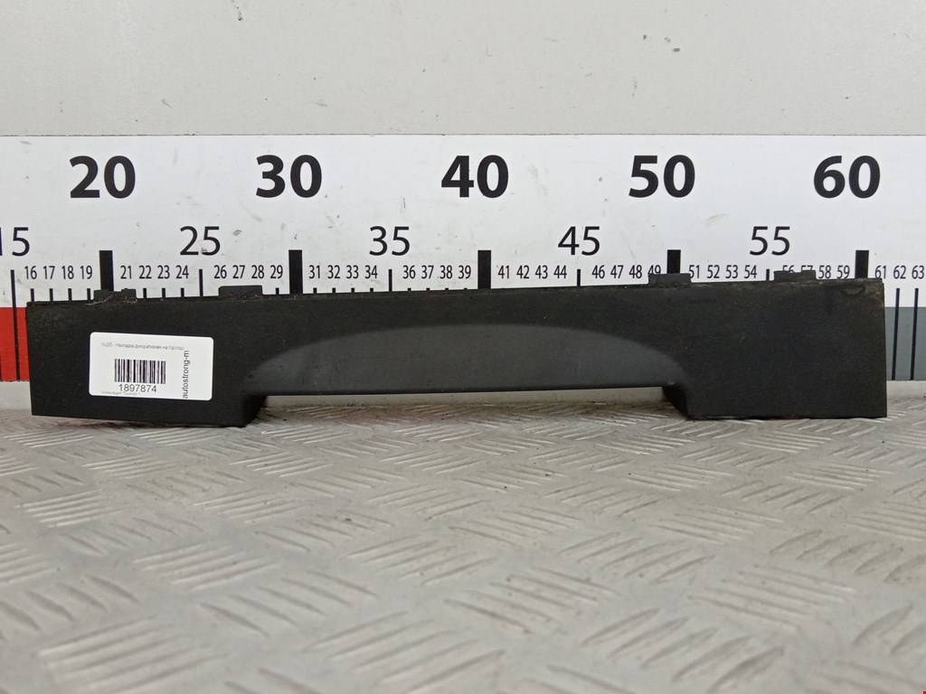 Накладка декоративная VOLKSWAGEN Touareg 2002-2010