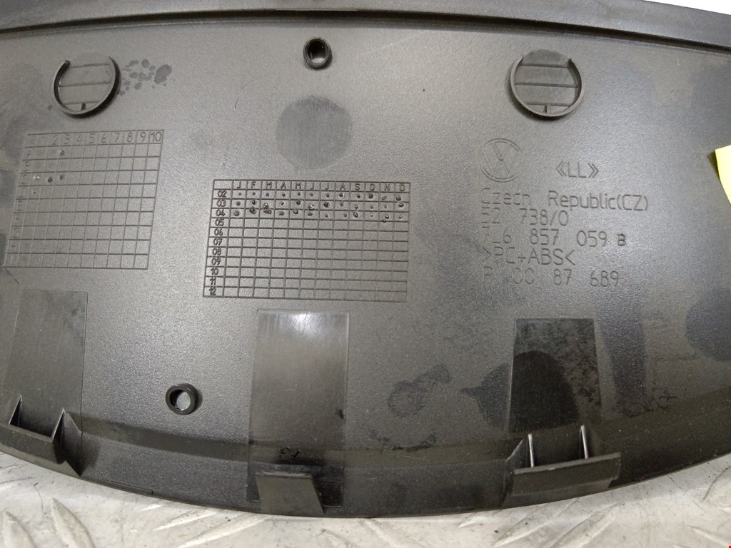 Накладка декоративная VOLKSWAGEN Touareg 2002-2010