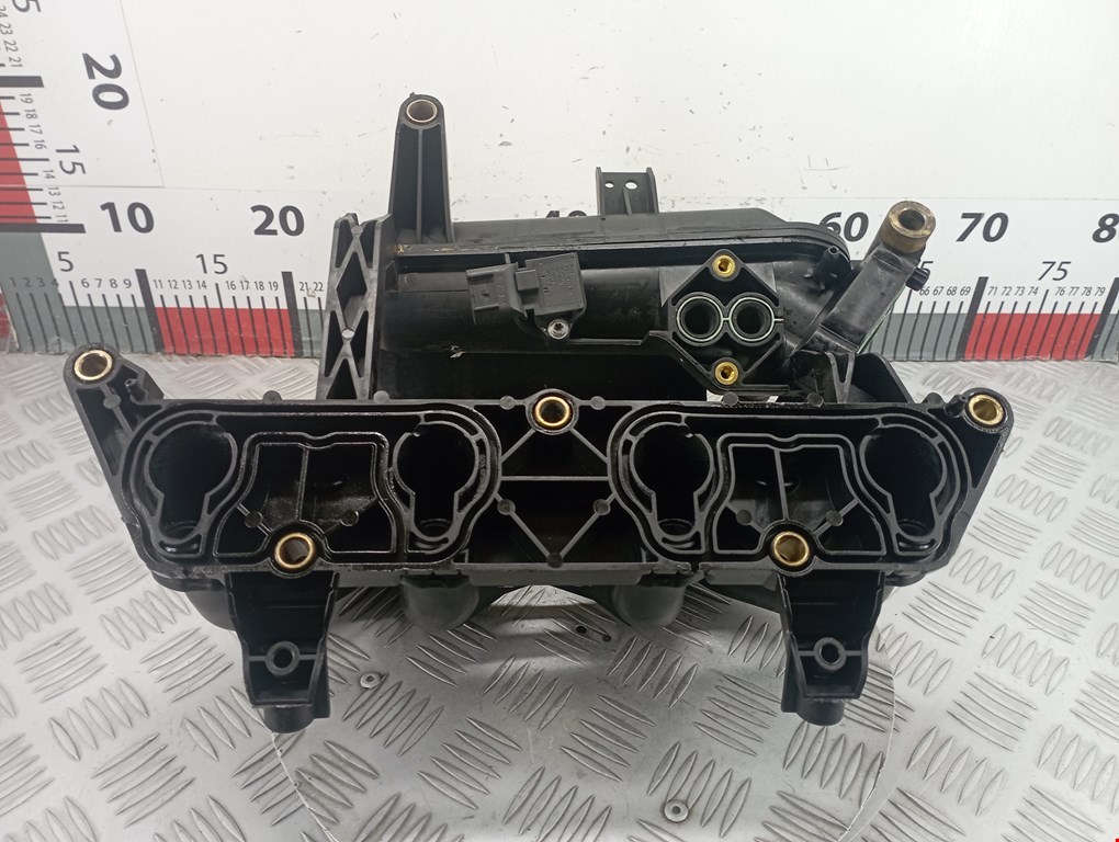 Коллектор впускной FORD KA 1996-2008