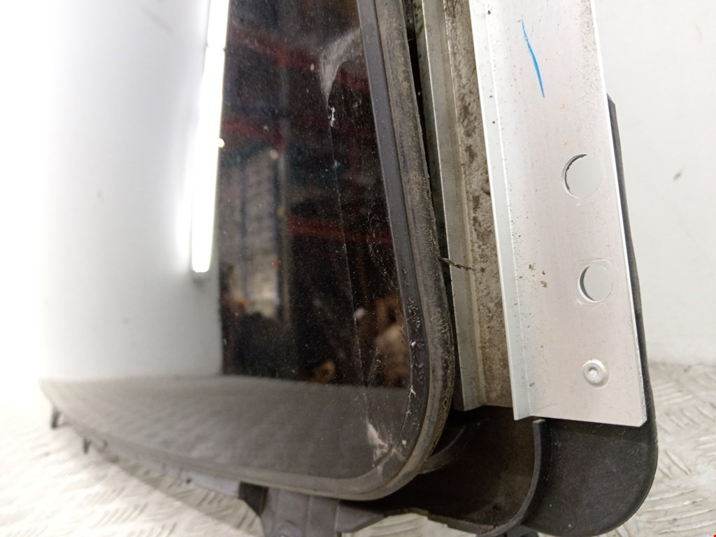 Люк в сборе электрический JEEP Grand Cherokee WK 2004-2010