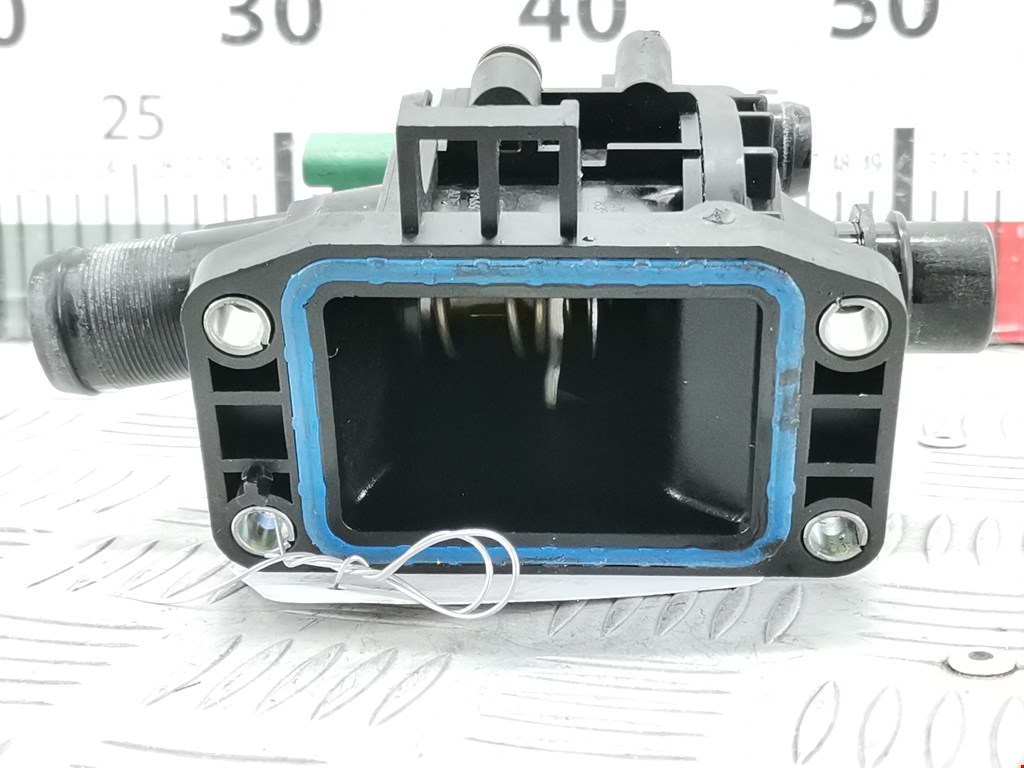 Корпус термостата FORD Fusion 2002-2012