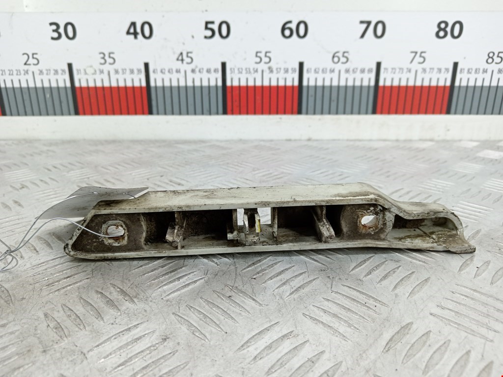 Кронштейн переднего бампера правый FORD Focus II 2005-2011