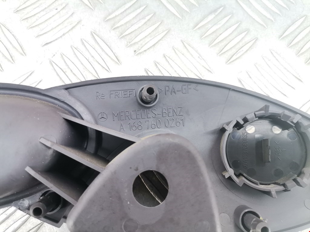 Ручка дверная задняя внутренняя правая MERCEDES-BENZ A-Class W168 1997-2004