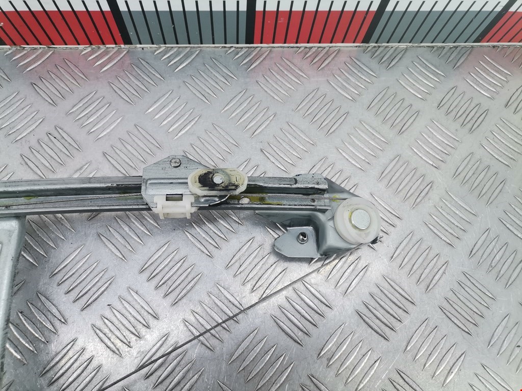 Стеклоподъемник задний правый OPEL Astra H/Family 2004-2015