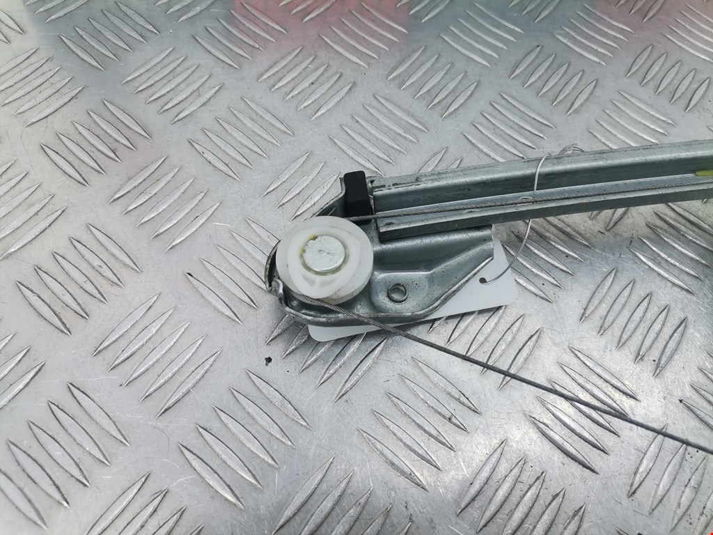 Стеклоподъемник задний правый OPEL Astra H/Family 2004-2015