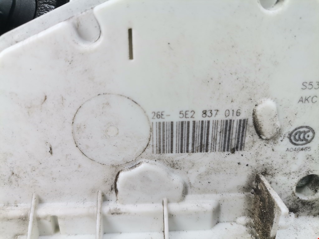 Замок двери передней правой SKODA Rapid 2012-2020