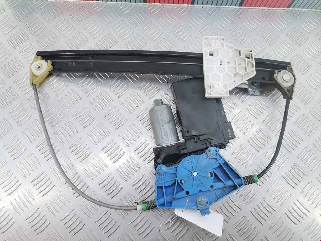 Стеклоподъемник задний левый AUDI A4 B7 2004-2007