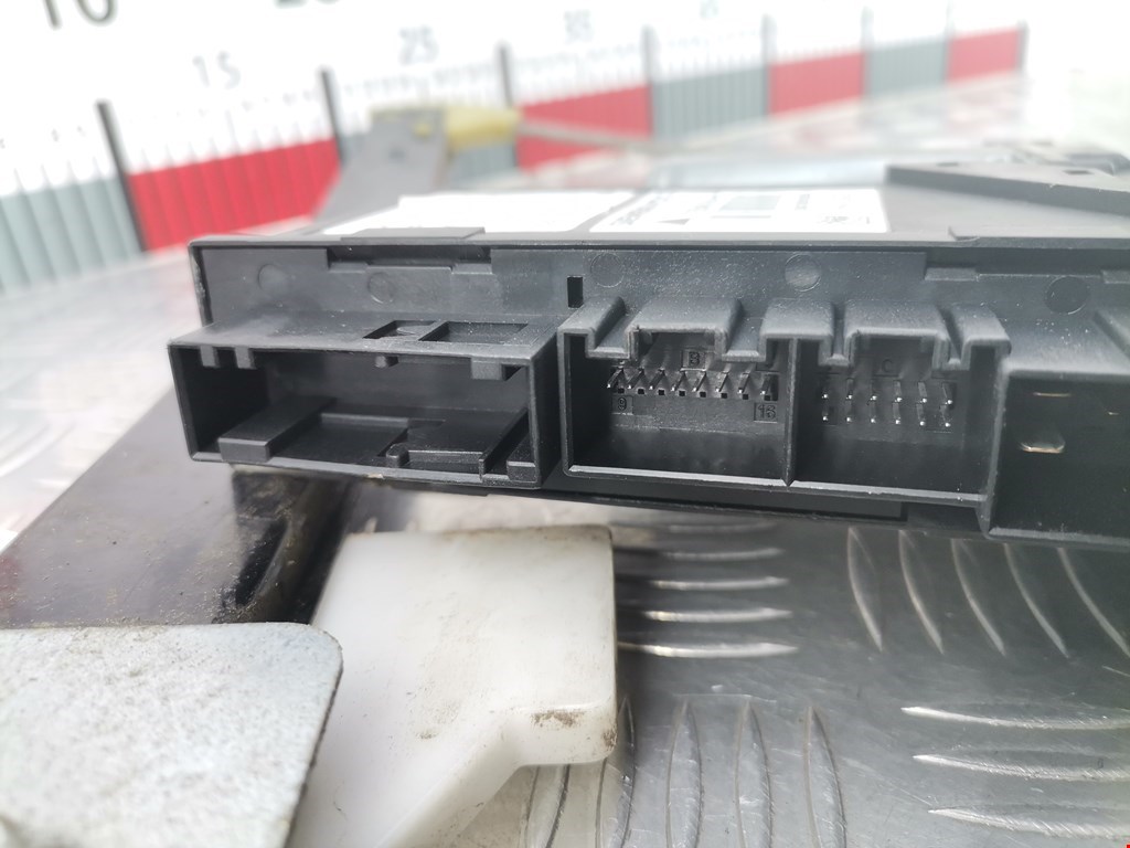 Стеклоподъемник задний левый AUDI A4 B7 2004-2007