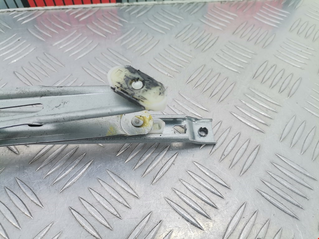 Стеклоподъемник передний правый OPEL Astra H/Family 2004-2015