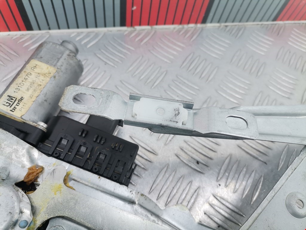 Стеклоподъемник передний правый OPEL Astra H/Family 2004-2015