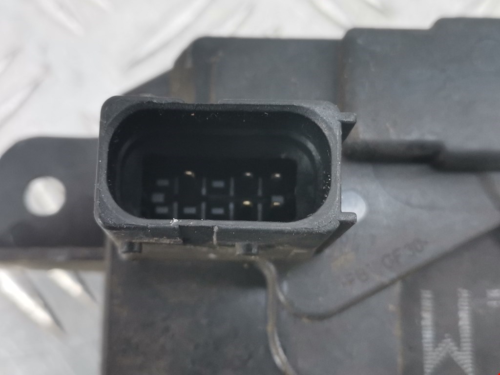 Замок двери передней правой OPEL Astra H/Family 2004-2015