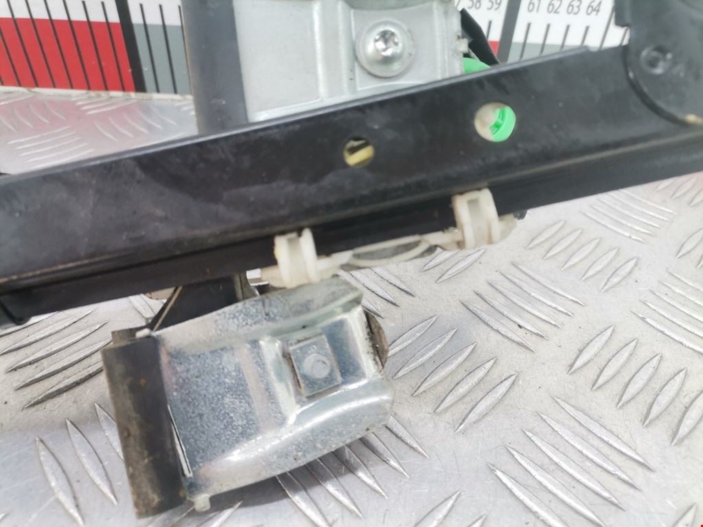 Стеклоподъемник задний левый VOLKSWAGEN Sharan 1995-2010