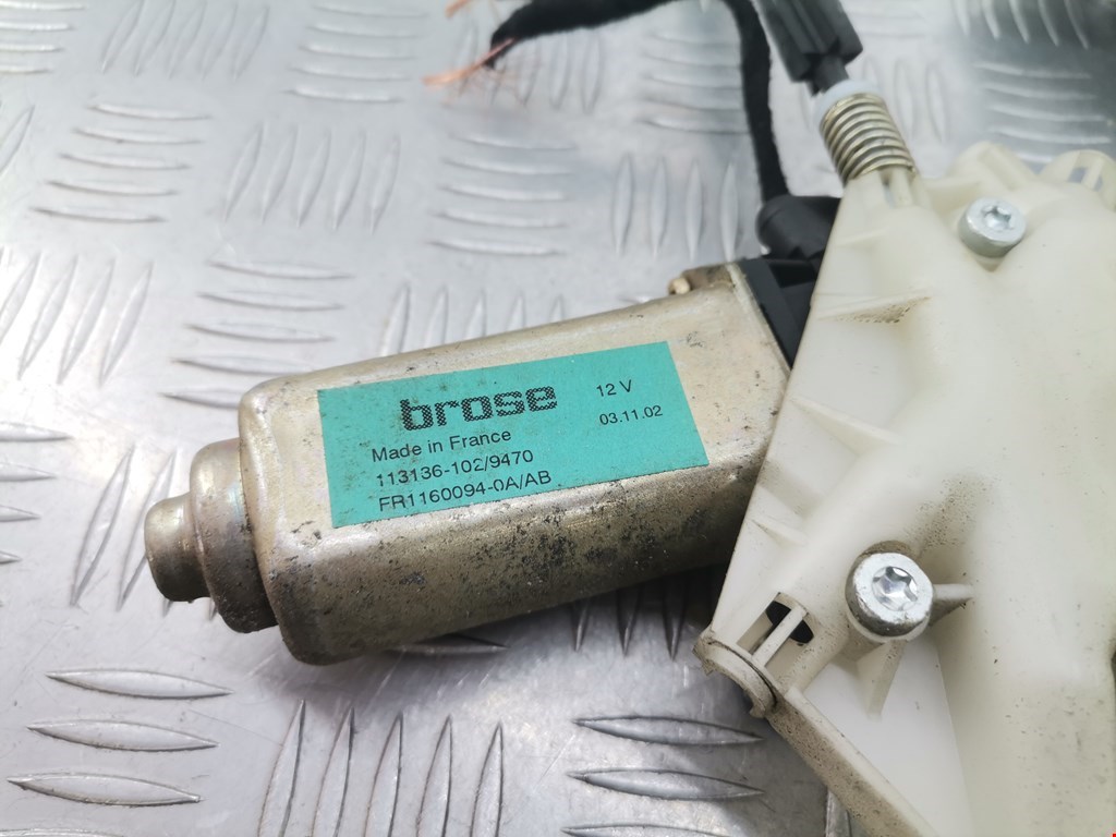 Стеклоподъемник передний правый VOLVO V40 I 1995-2004