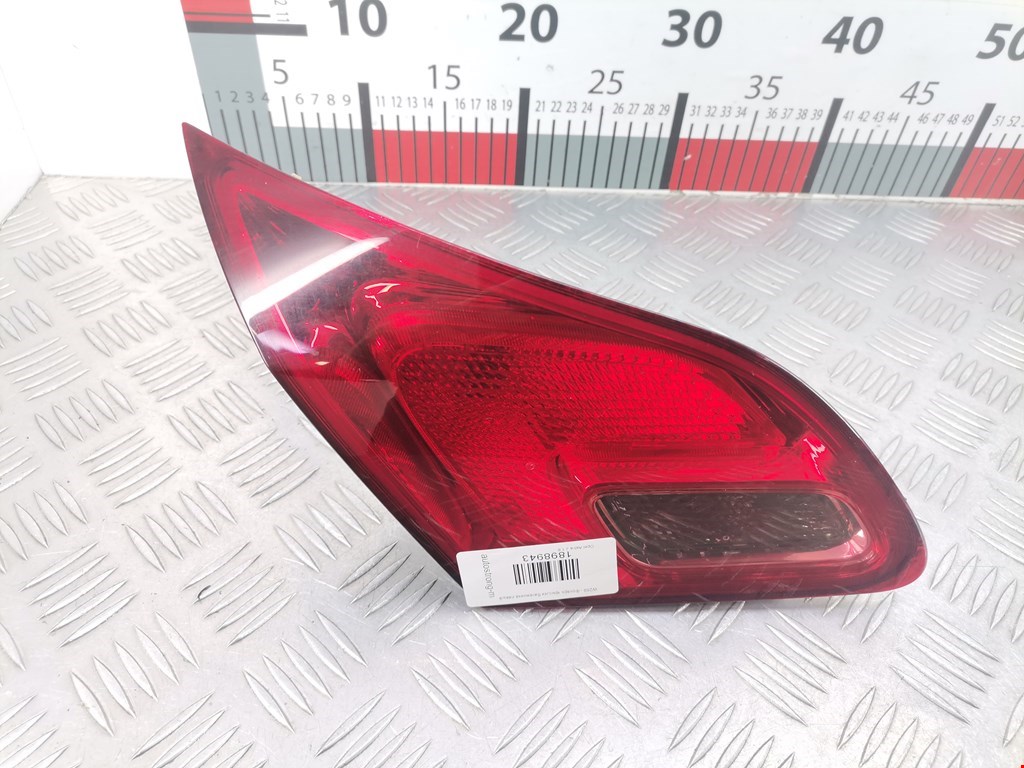 Фонарь задний внутренний левый OPEL Astra J 2009-2017