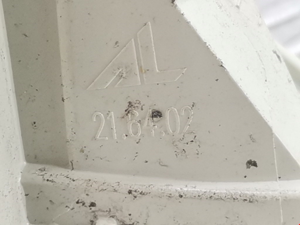 Фонарь задний внутренний правый OPEL Astra J 2009-2017