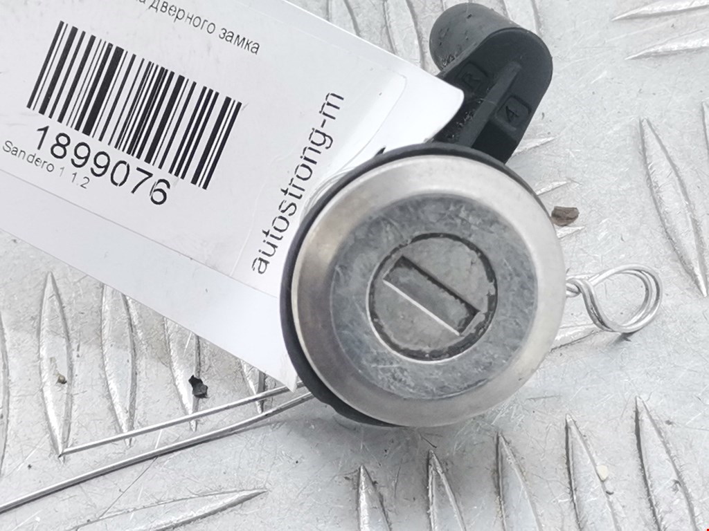 Вставка замка багажника DACIA Sandero 2008-2012