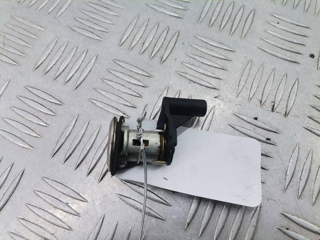 Вставка замка багажника DACIA Sandero 2008-2012