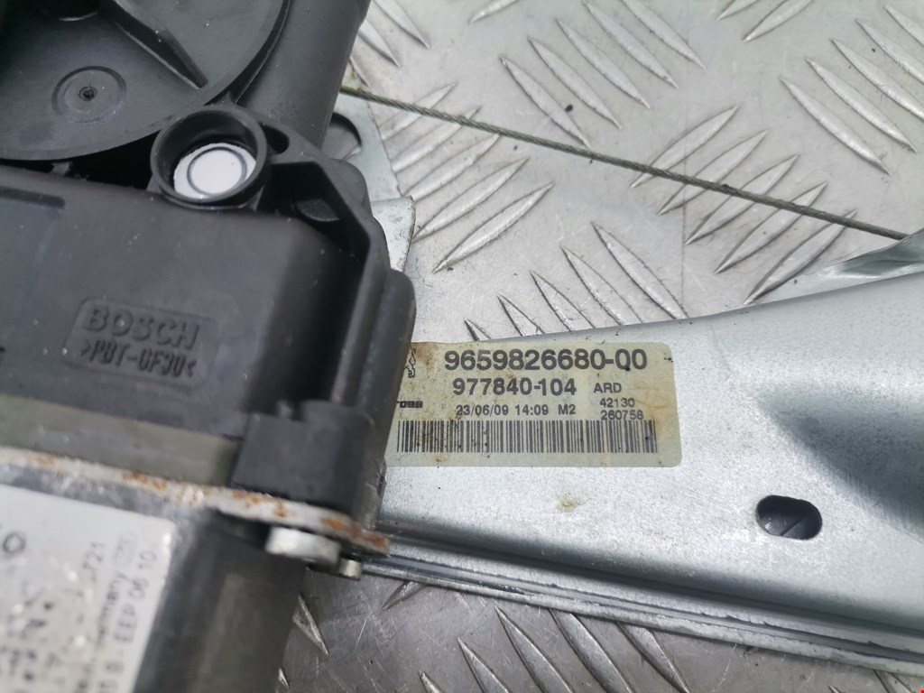 Стеклоподъемник задний правый PEUGEOT 308 2007-2015